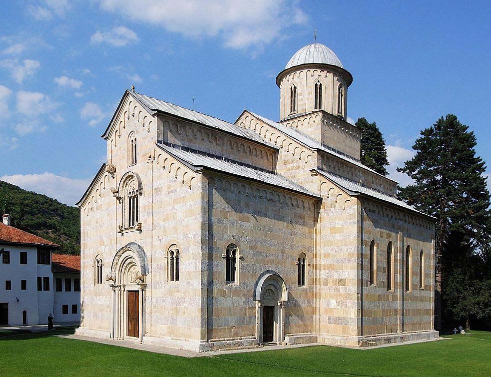 Otimanjem imovine SPC na Kosovu, pokušavaju da otmu istoriju <span style='color:red;'><b>srs</b></span>pkog naroda